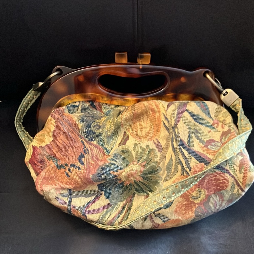 Connie Gunderson handmade bag shoulder strap and inside zip pocket floral